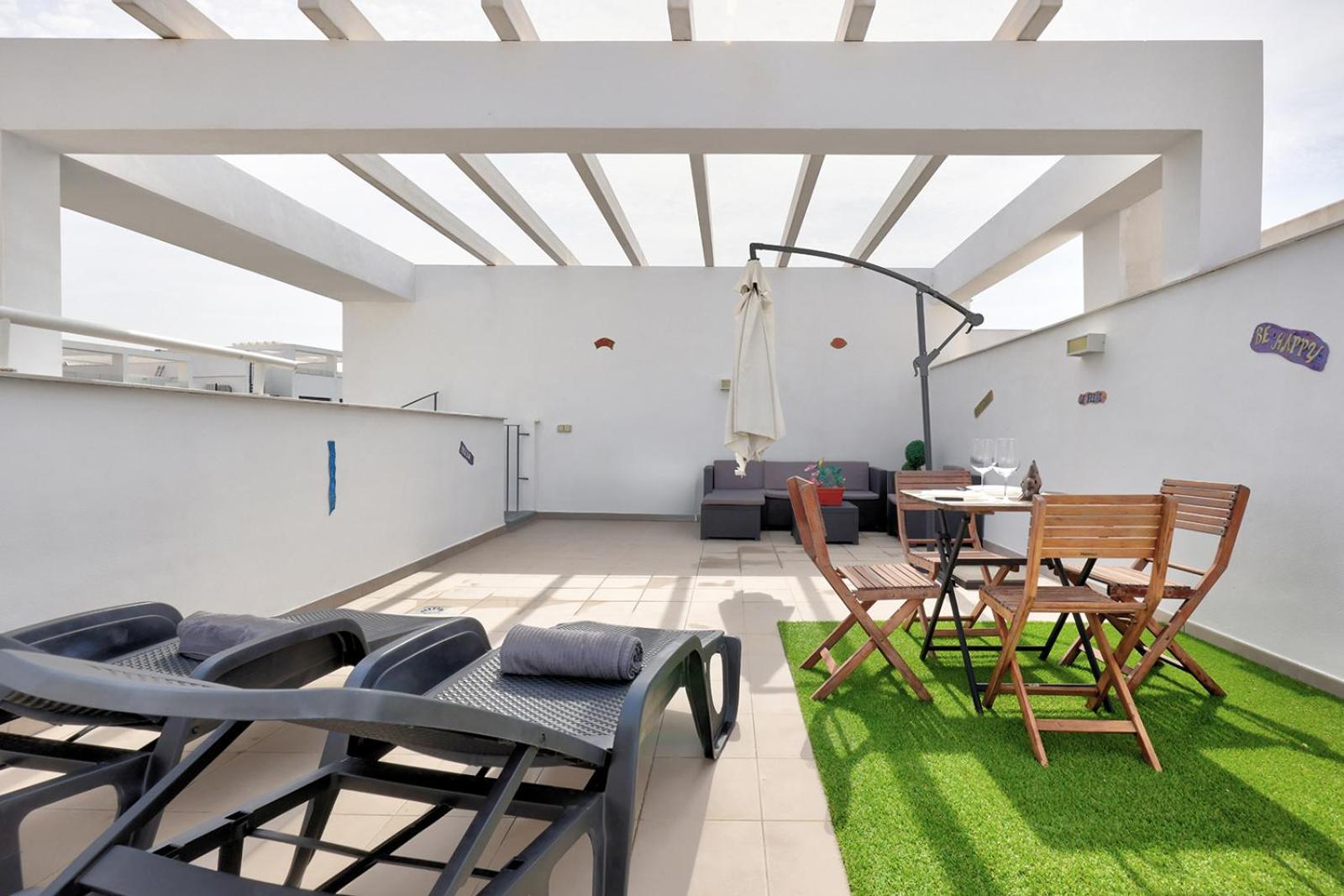 Terrace, Parking & Pool Appartamento